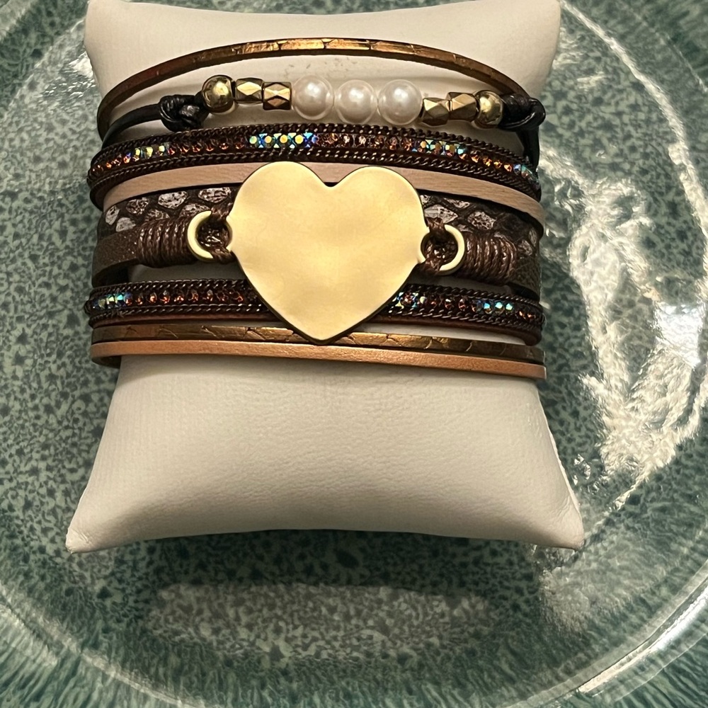 Chic Gold Heart Multi-Layer Bracelet